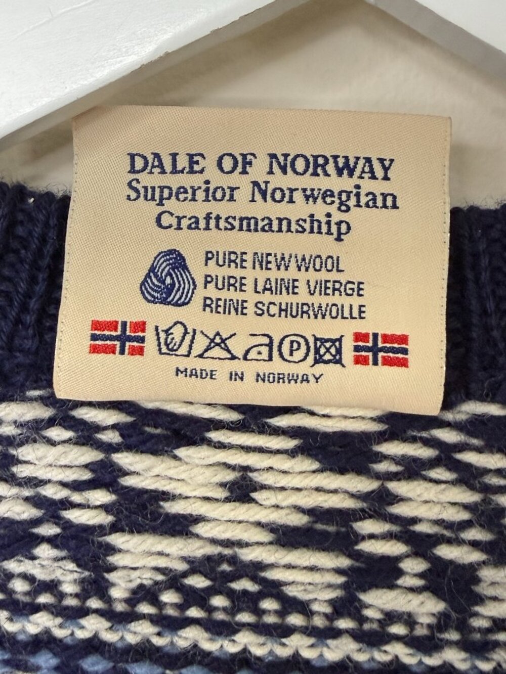 Dale of Norway Wool Cardigan Nordic Sweater Blue Fair Isle Toggle Clasp S - Picture 6 of 8